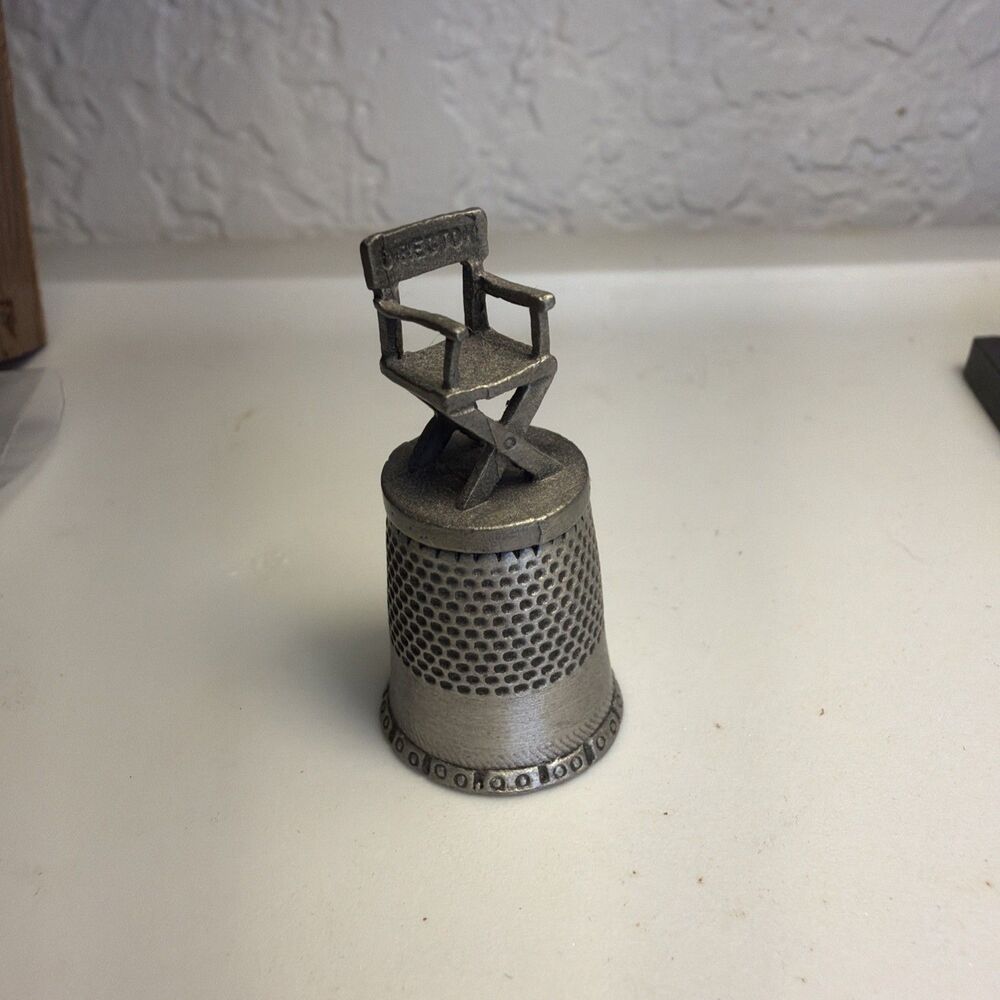Universal Studios Director's Chair 1979 Souvenir FORT Pewter Sewing Thimble VTG.
